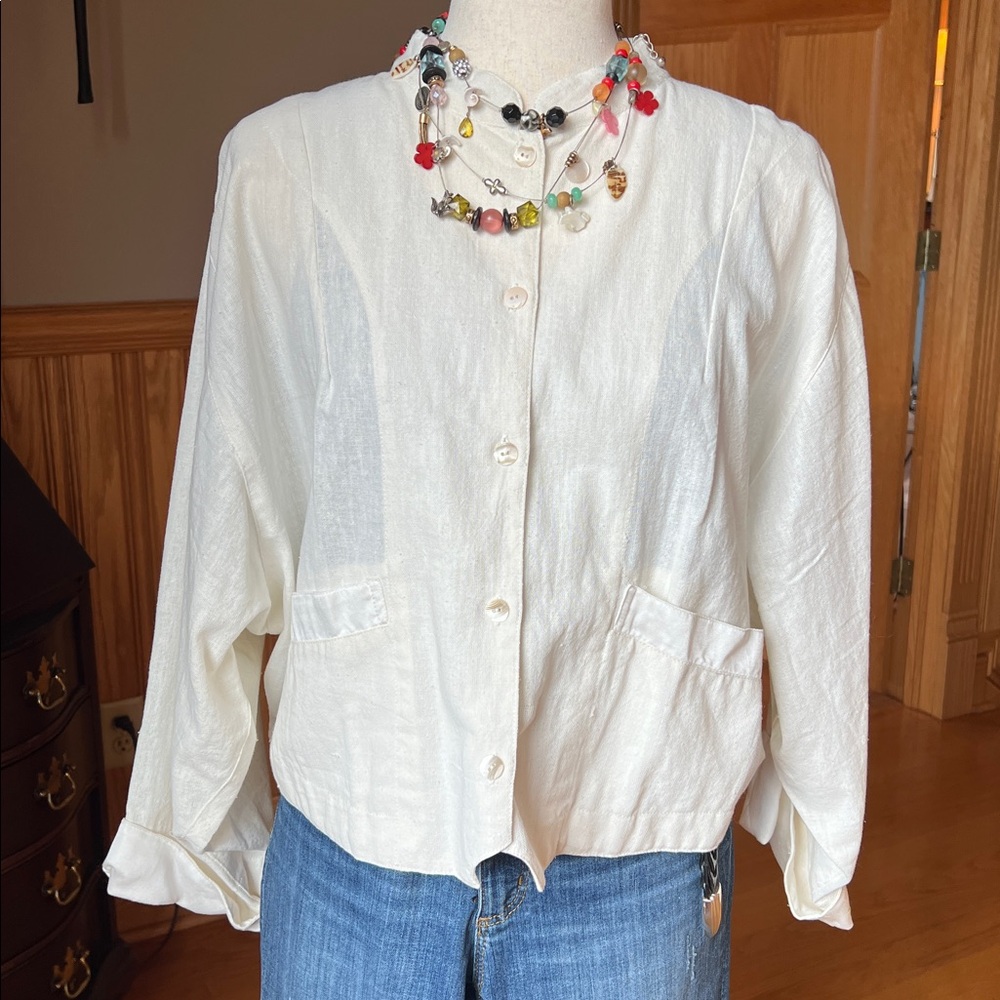 Adorable IGUANA Cotton Top! Can be worn as a shirt or jacket! NEVER WORN